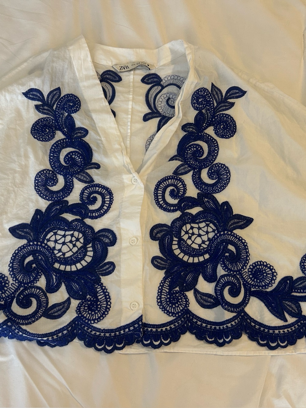 Zara White Button-Front Top with Blue Embroidered Lace